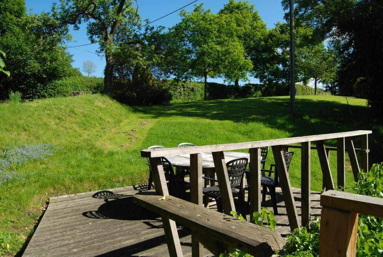 Glanhenwye Courtyard Cottages Glasbury Bagian luar foto