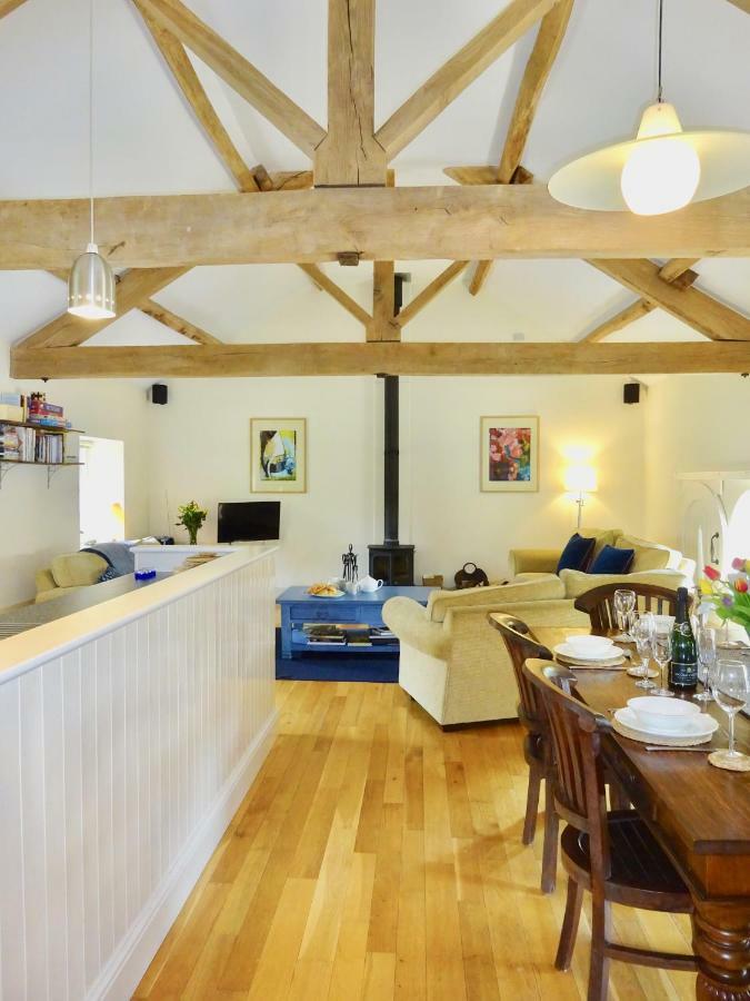 Glanhenwye Courtyard Cottages Glasbury Bagian luar foto