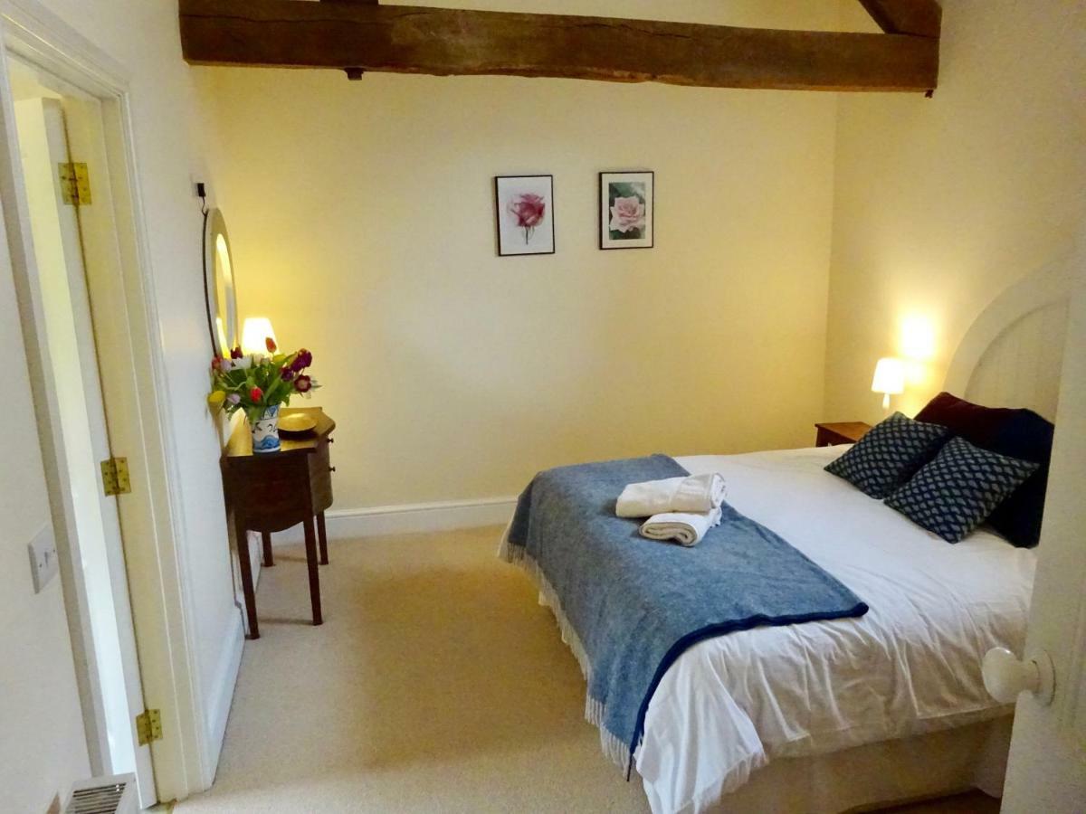Glanhenwye Courtyard Cottages Glasbury Bagian luar foto